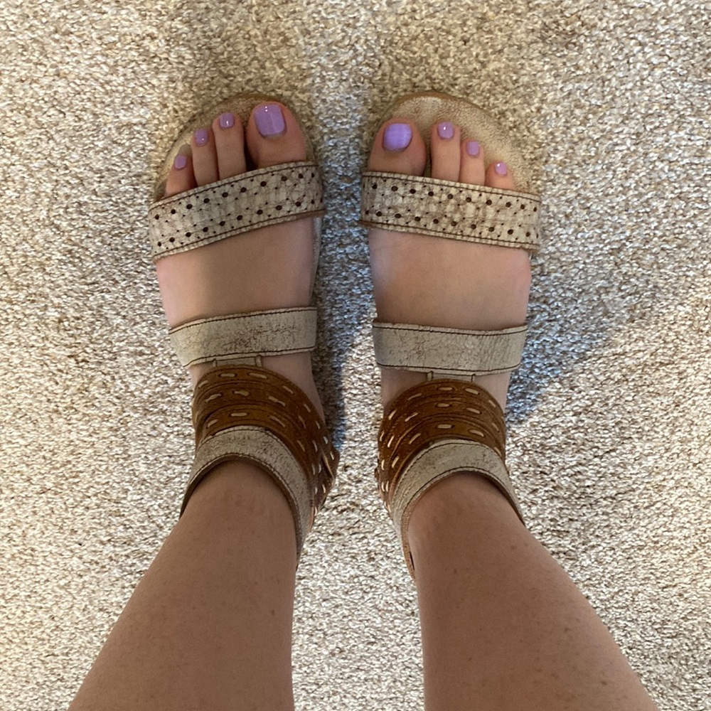 Real leather sandals